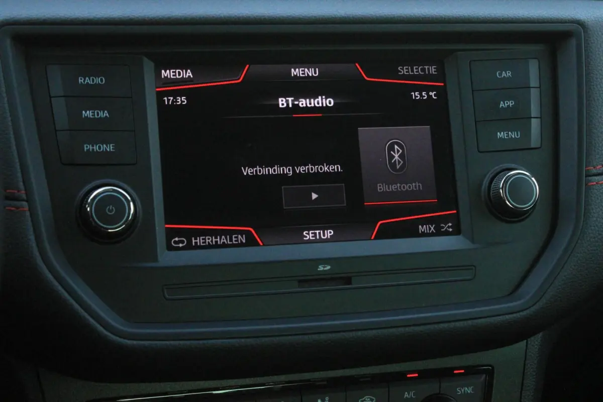 1.0 TSI FR Carplay Camera Stoelverwarming Cruise