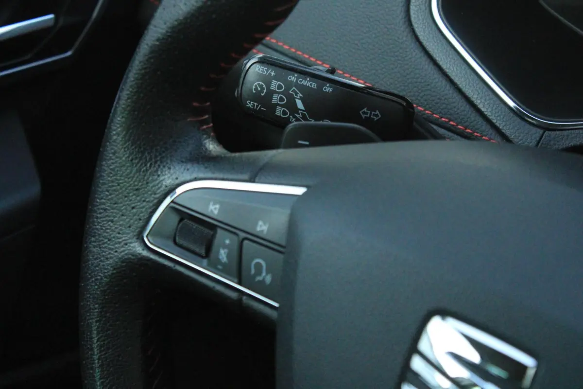 1.0 TSI FR Carplay Camera Stoelverwarming Cruise