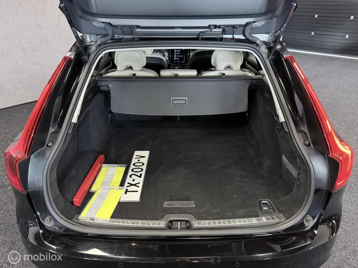 2.0 T4 Polestar SCANDINAVIAN LINE / LEER / LED / ELEKTR.HAAK / PILOT / LMV 18’’
