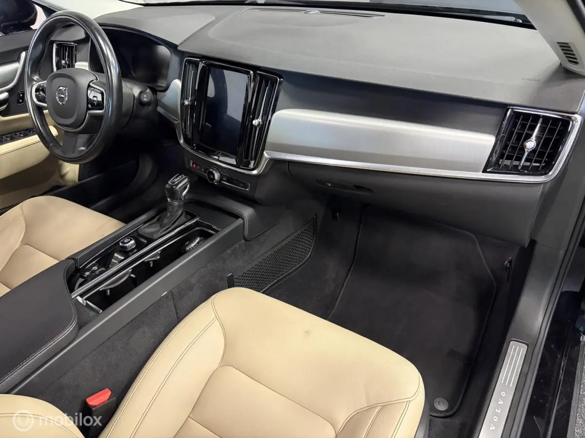 2.0 T4 Polestar SCANDINAVIAN LINE / LEER / LED / ELEKTR.HAAK / PILOT / LMV 18’’