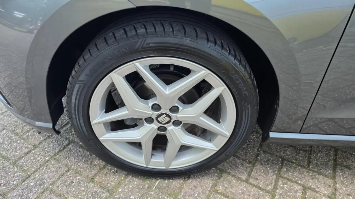1.0 TSI FR Business Intense