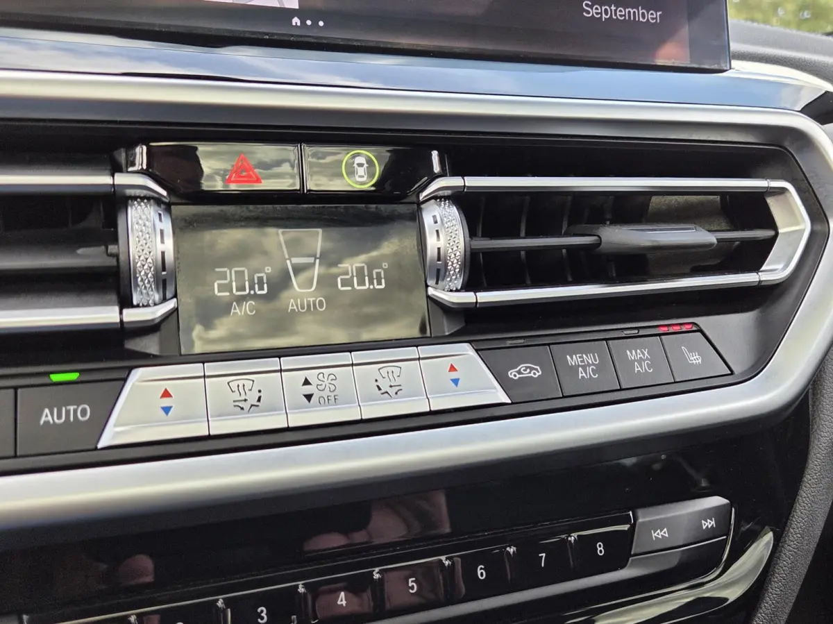High Executive 80kWh M-Sport | Pano | Trekhaak | SOH | 93,3% | Head-up | 360 camera | ACC | Rijklaarprijs!