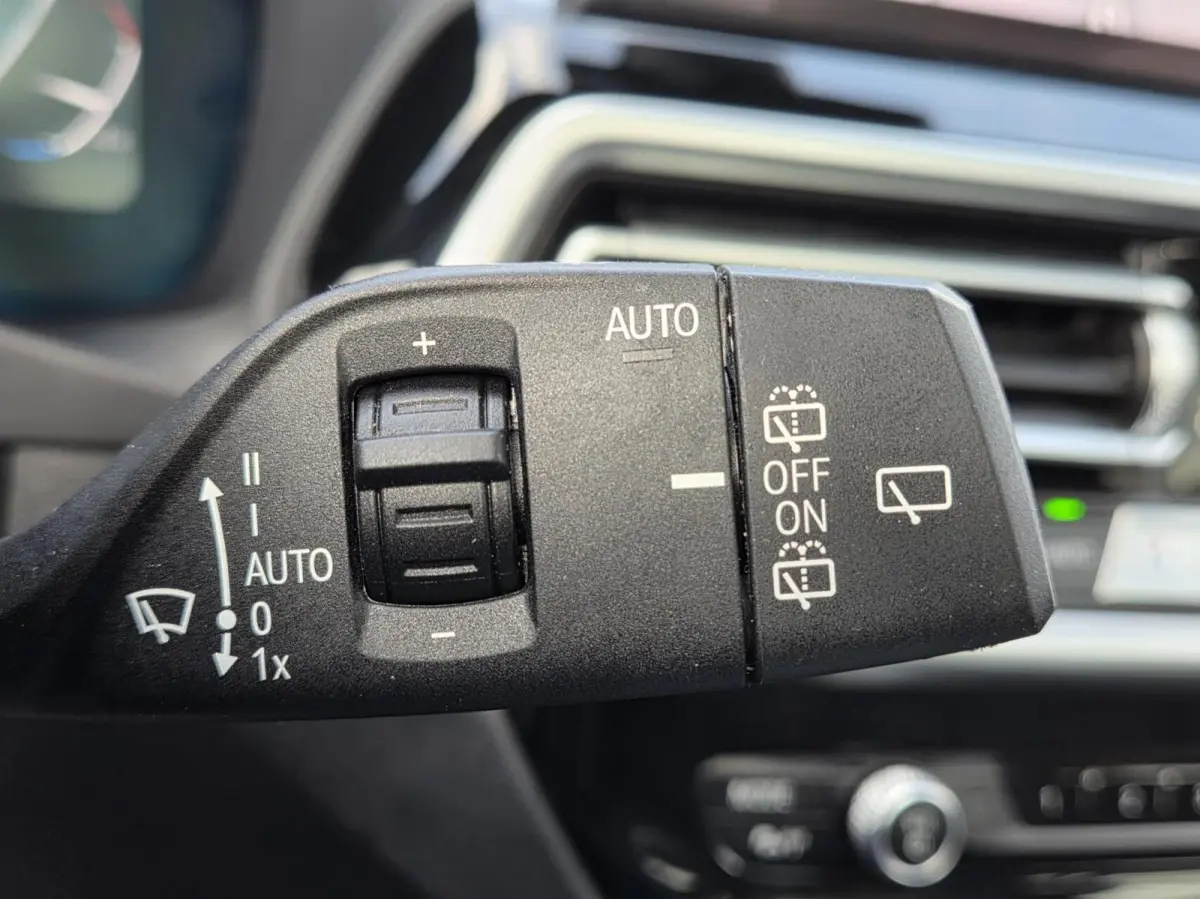 High Executive 80kWh M-Sport | Pano | Trekhaak | SOH | 93,3% | Head-up | 360 camera | ACC | Rijklaarprijs!