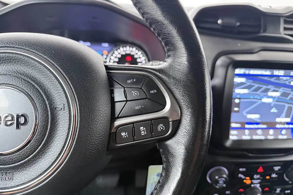 1.6D 120 PK Aut. Limited *Grijs Kenteken* Camera Carplay Leder