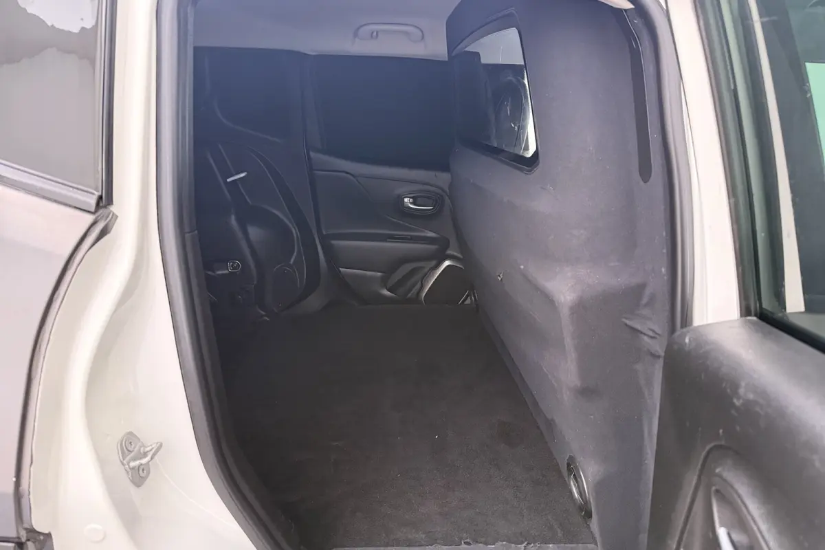 1.6D 120 PK Aut. Limited *Grijs Kenteken* Camera Carplay Leder