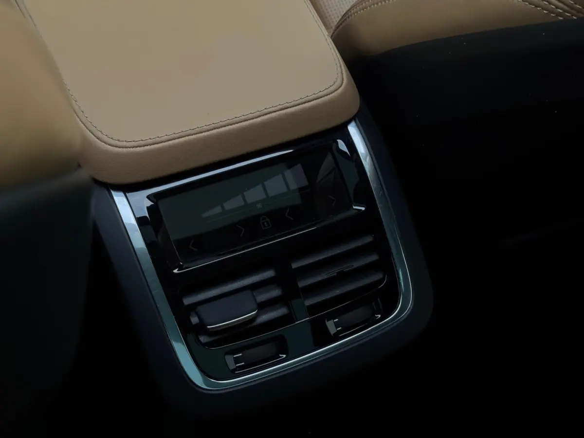 2.0 T8 Recharge AWD Inscription M22 FULL PANO|LEDER| CR CONTROL