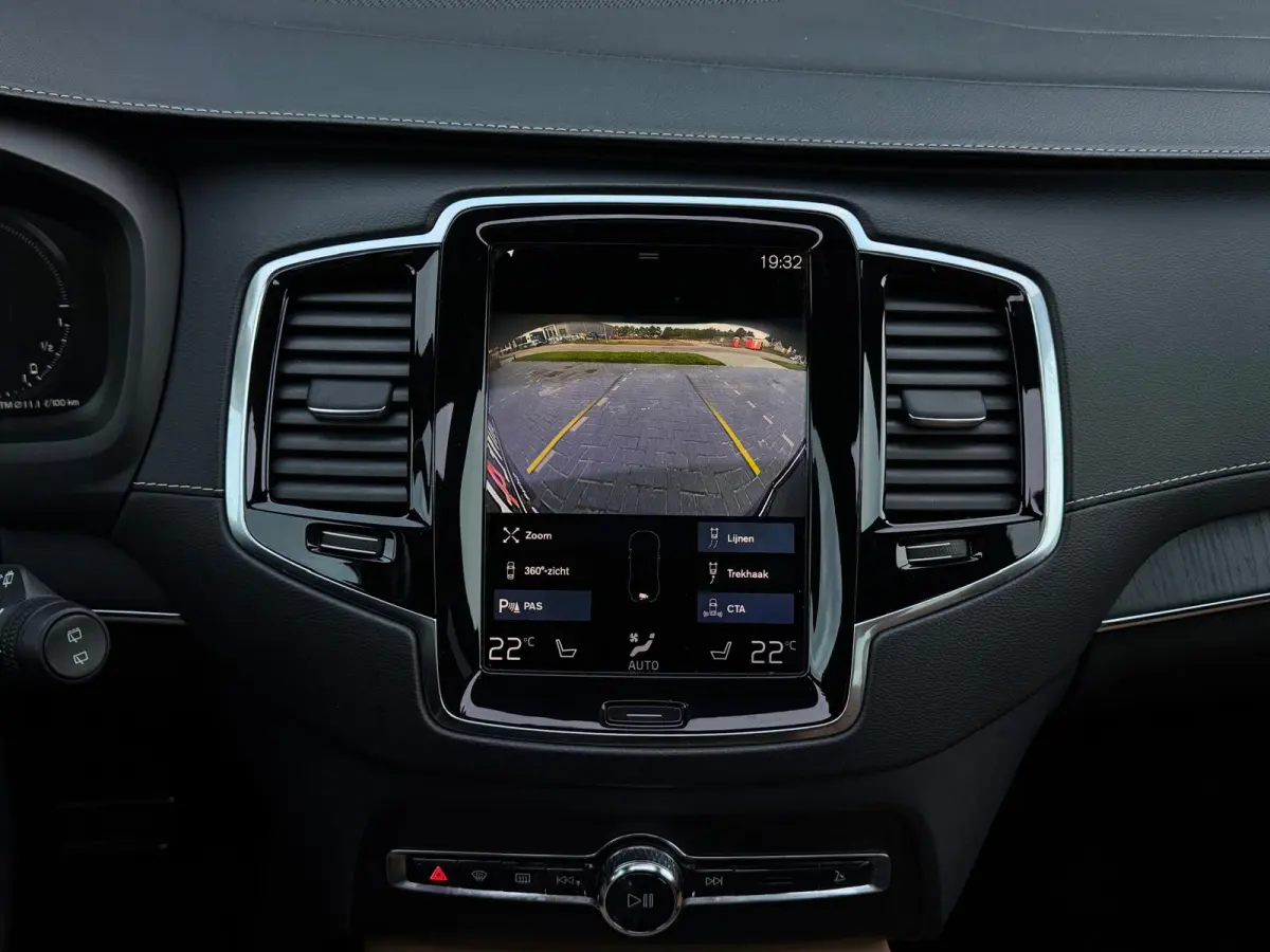 2.0 T8 Recharge AWD Inscription M22 FULL PANO|LEDER| CR CONTROL