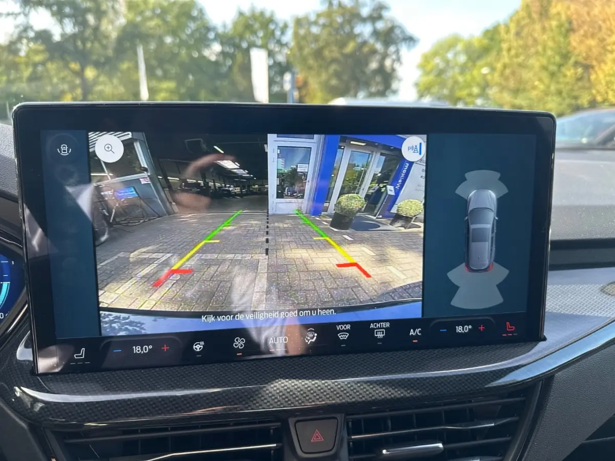 1.0EB Hybrid ST Line X | ADAPTIVE CRUISE | CAMERA | DODE HOEK | WINTERPACK | PARK SENS V+A | LANE ASSIST | NAVI | CLIMA