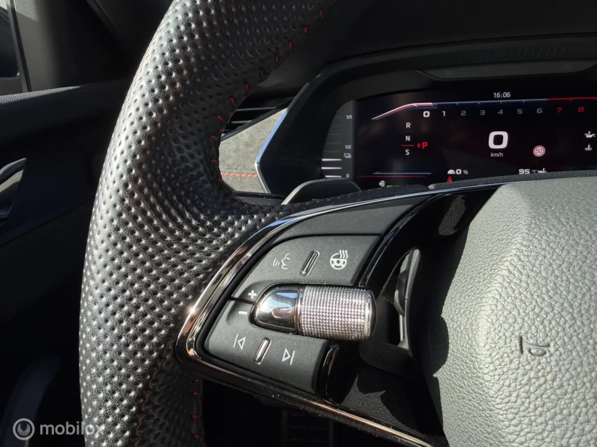 1.4 TSI RS PHEV/Virtual/ACC/Alcantara/Memory/Carplay