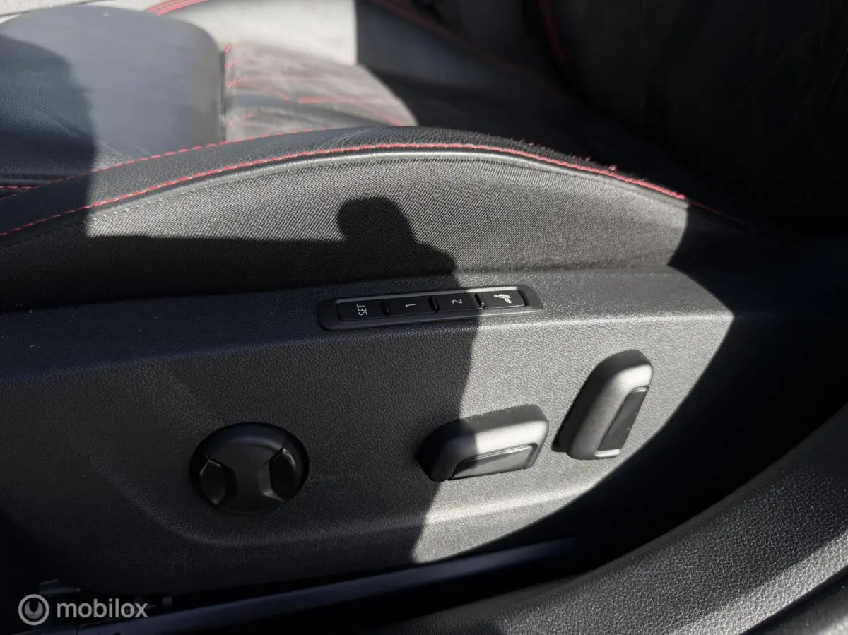 1.4 TSI RS PHEV/Virtual/ACC/Alcantara/Memory/Carplay