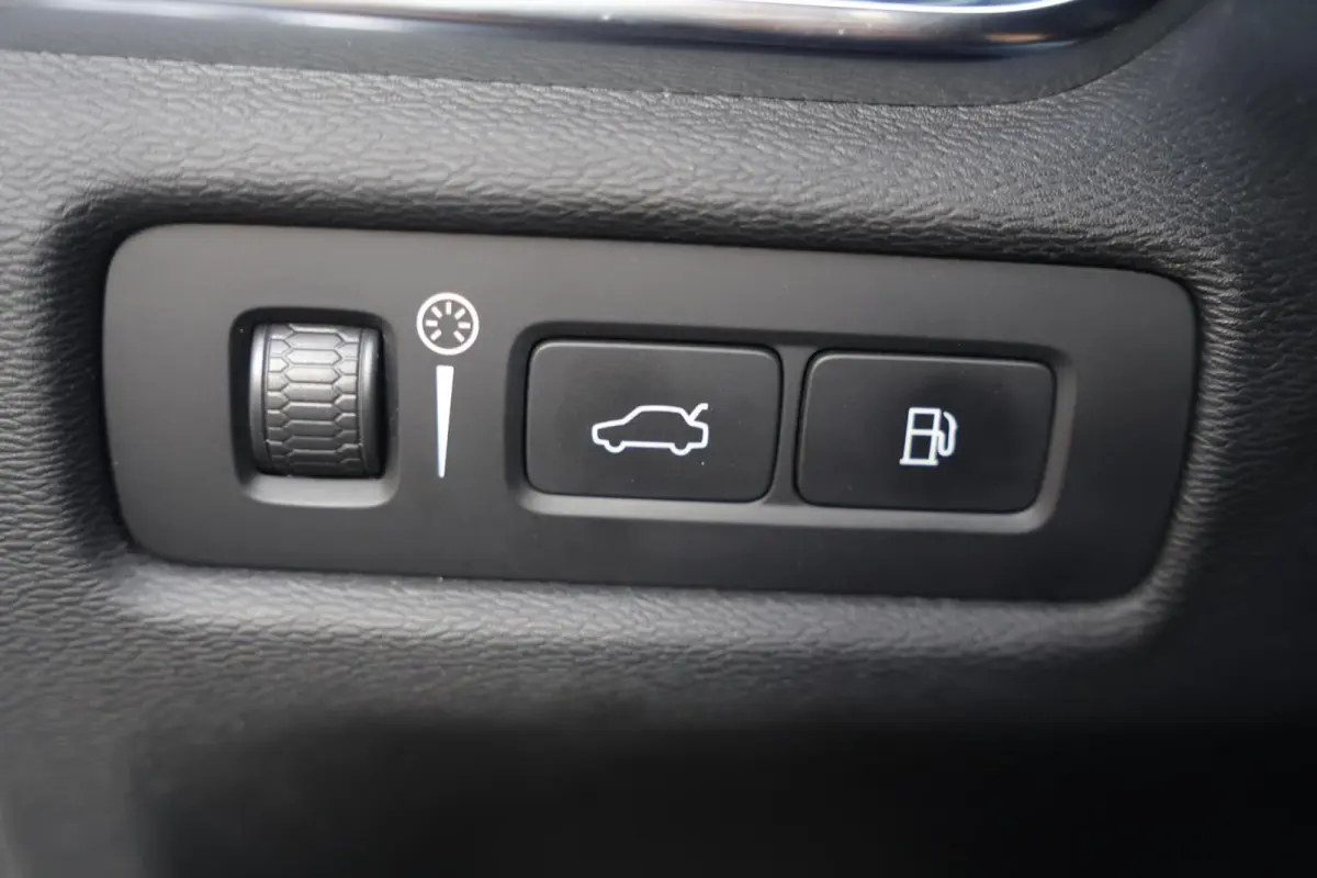 T6 Recharge AWD R-Design