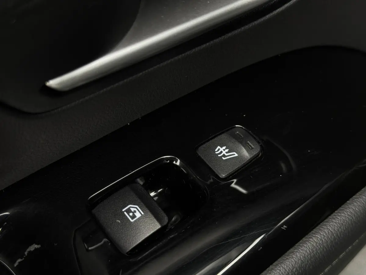 1.6 T-GDI MHEV Premium NAVI|LEDER|360 CAMERA|LED