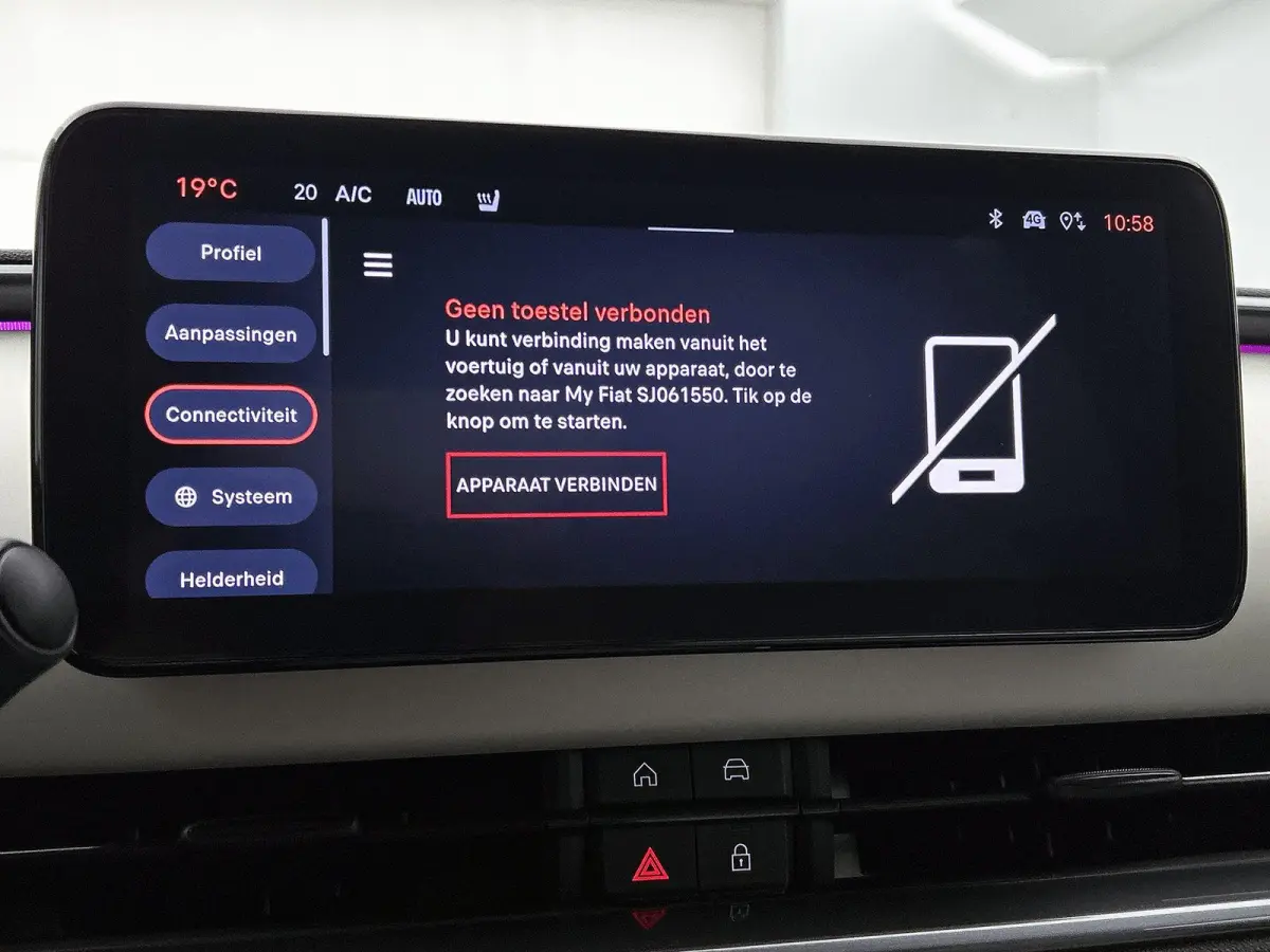 156pk La Prima 54 kWh Automaat | 3 Fase | Elektrische Achterklep | Elektrische Bestuurdersstoel met Massage | Navigatie | Climate Control | Adaptieve Cruise Control | 18" LMV | Achteruitrijc