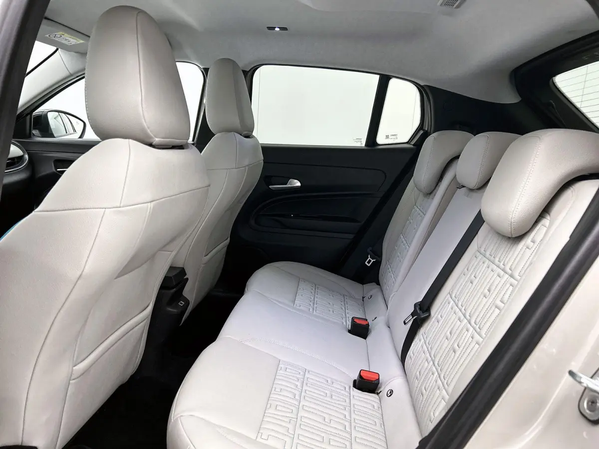 156pk La Prima 54 kWh Automaat | 3 Fase | Elektrische Achterklep | Elektrische Bestuurdersstoel met Massage | Navigatie | Climate Control | Adaptieve Cruise Control | 18" LMV | Achteruitrijc