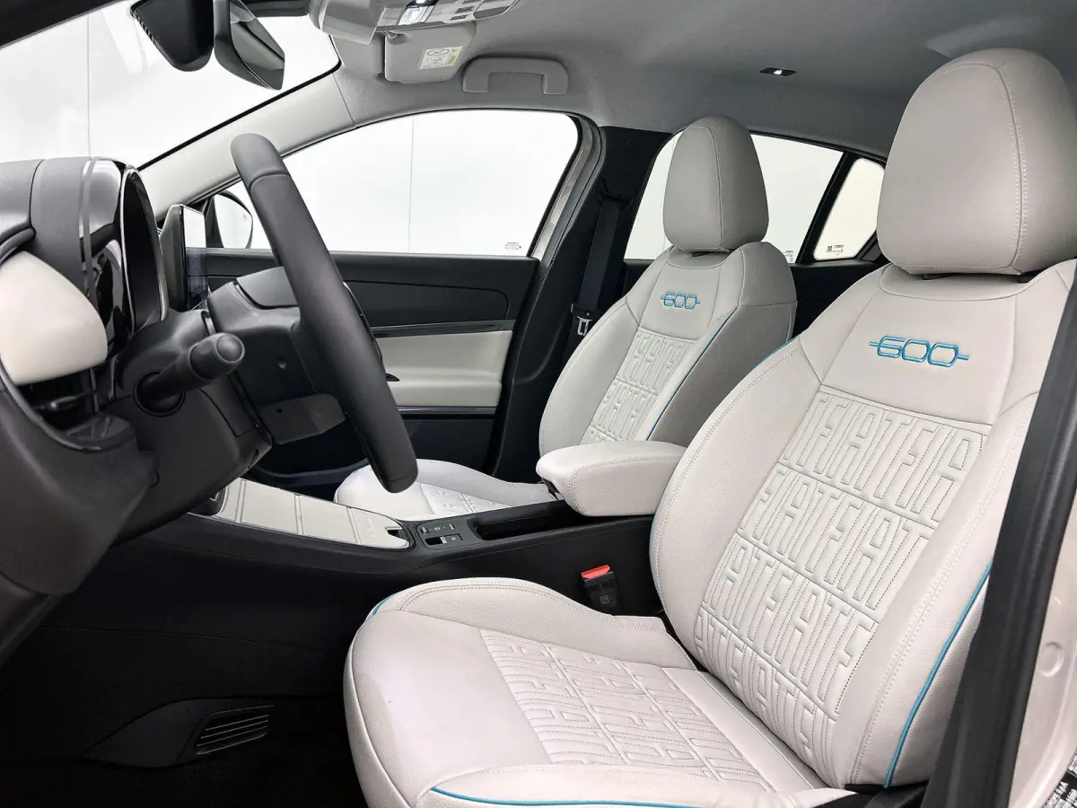 156pk La Prima 54 kWh Automaat | 3 Fase | Elektrische Achterklep | Elektrische Bestuurdersstoel met Massage | Navigatie | Climate Control | Adaptieve Cruise Control | 18" LMV | Achteruitrijc