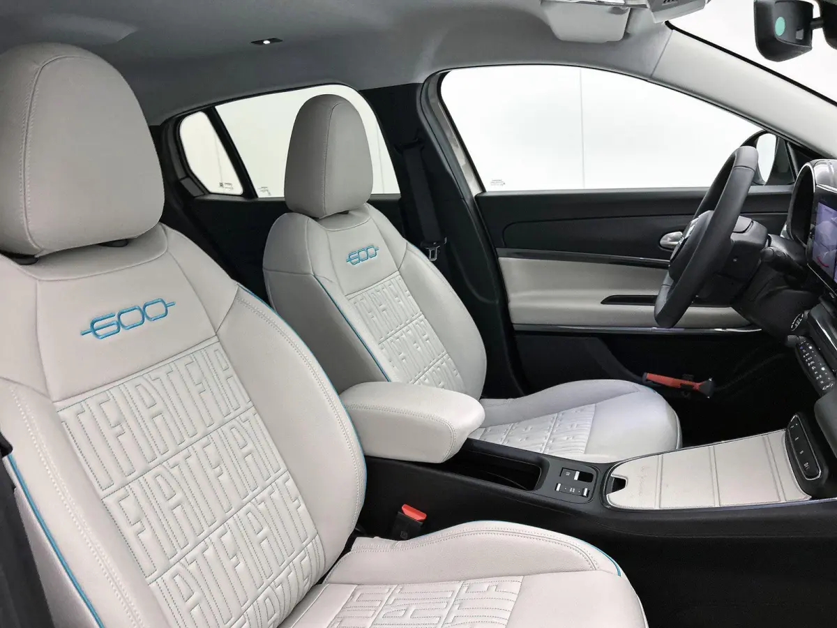 156pk La Prima 54 kWh Automaat | 3 Fase | Elektrische Achterklep | Elektrische Bestuurdersstoel met Massage | Navigatie | Climate Control | Adaptieve Cruise Control | 18" LMV | Achteruitrijc