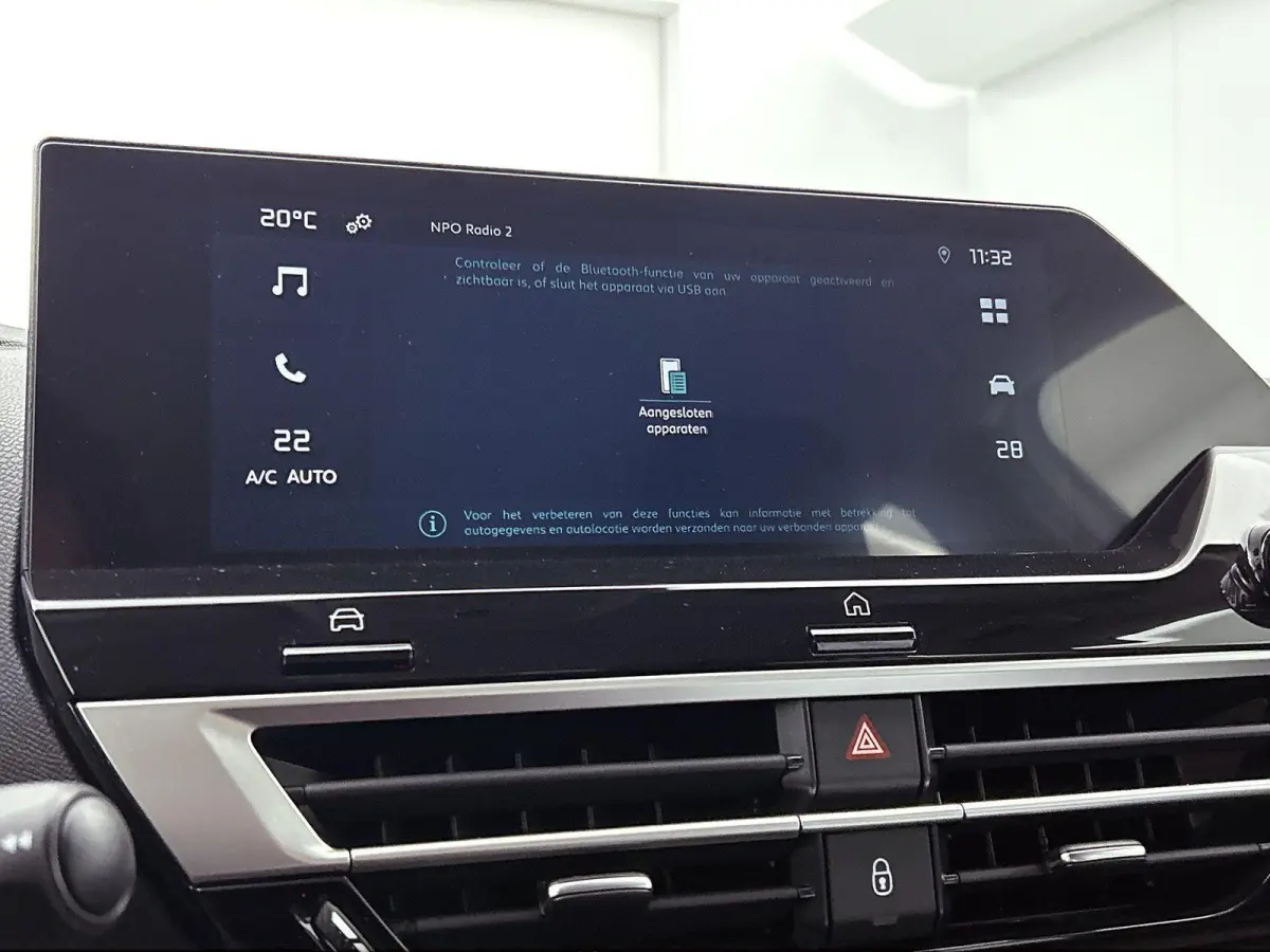 136pk Feel 50 kWh Automaat | 1ste Eigenaar | Apple Carplay/Android Auto | Adaptieve Cruise Control | Climate Control | Full-LED | 17"LMV | Camera |