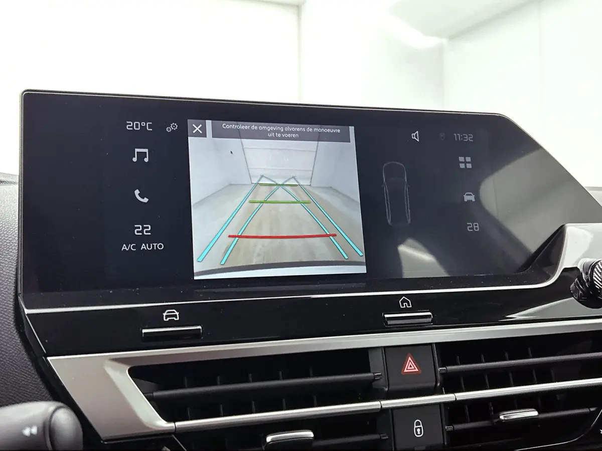 136pk Feel 50 kWh Automaat | 1ste Eigenaar | Apple Carplay/Android Auto | Adaptieve Cruise Control | Climate Control | Full-LED | 17"LMV | Camera |