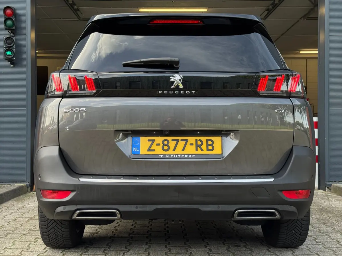 1.2 PureTech GT / NWE DISTR.RIEM !! / 7-ZITTER / ADAPTIEVE CRUISE / AFN. TREKHAAK / CAMERA / CARPLAY / KEYLESS / '18!