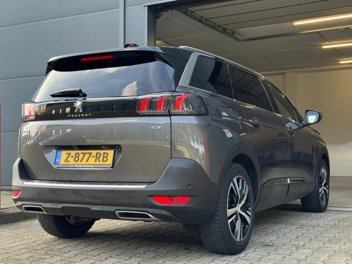1.2 PureTech GT / NWE DISTR.RIEM !! / 7-ZITTER / ADAPTIEVE CRUISE / AFN. TREKHAAK / CAMERA / CARPLAY / KEYLESS / '18!