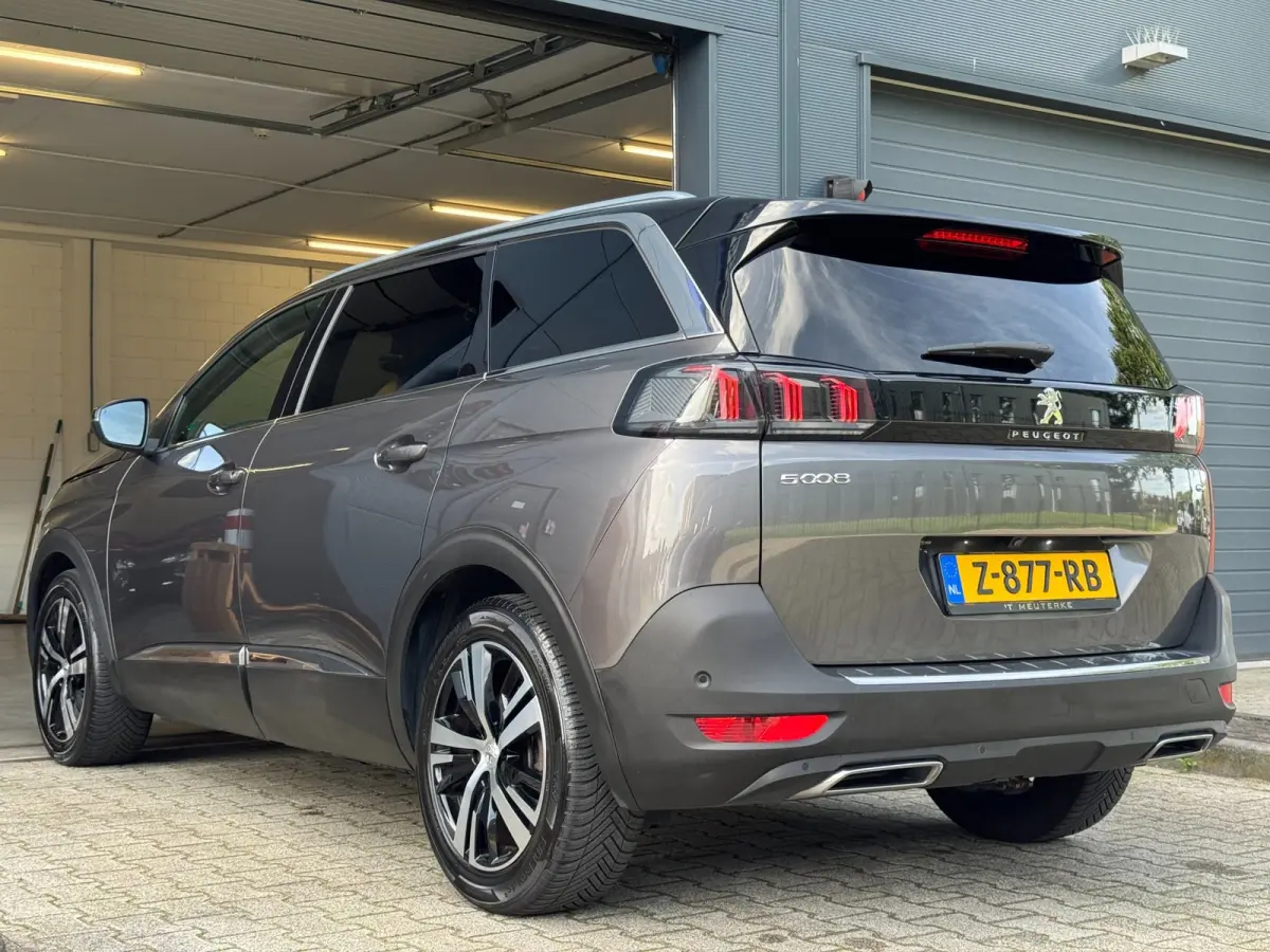 1.2 PureTech GT / NWE DISTR.RIEM !! / 7-ZITTER / ADAPTIEVE CRUISE / AFN. TREKHAAK / CAMERA / CARPLAY / KEYLESS / '18!