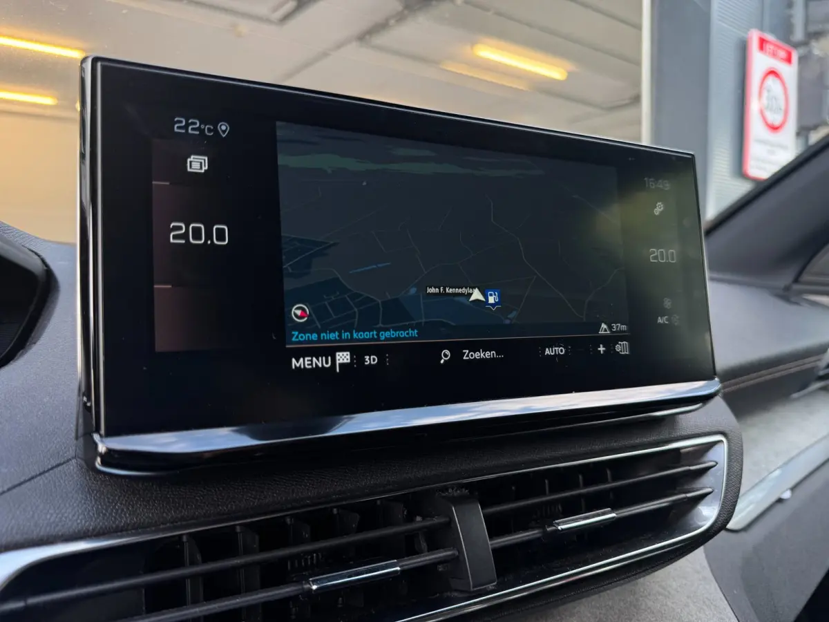 1.2 PureTech GT / NWE DISTR.RIEM !! / 7-ZITTER / ADAPTIEVE CRUISE / AFN. TREKHAAK / CAMERA / CARPLAY / KEYLESS / '18!