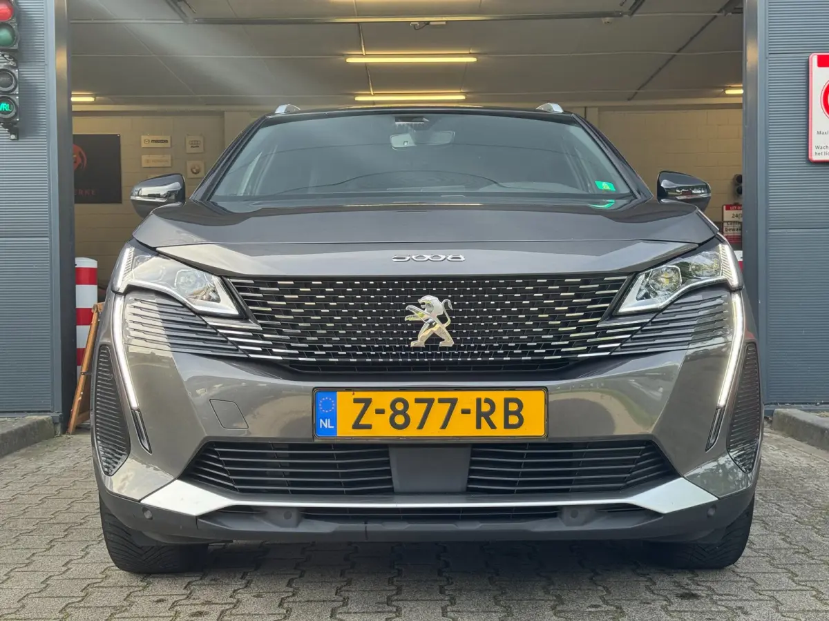 1.2 PureTech GT / NWE DISTR.RIEM !! / 7-ZITTER / ADAPTIEVE CRUISE / AFN. TREKHAAK / CAMERA / CARPLAY / KEYLESS / '18!