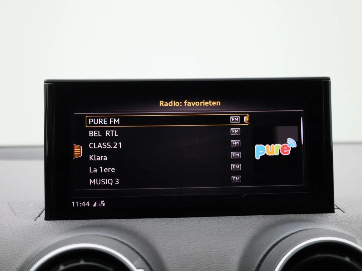 35 TFSI S edition 150 PK | S-line | Navigatie | Panoramadak | Camera | Parkeersensoren | Stoelverwarming | Elektrische Achterklep | Lichtmetalen velgen |