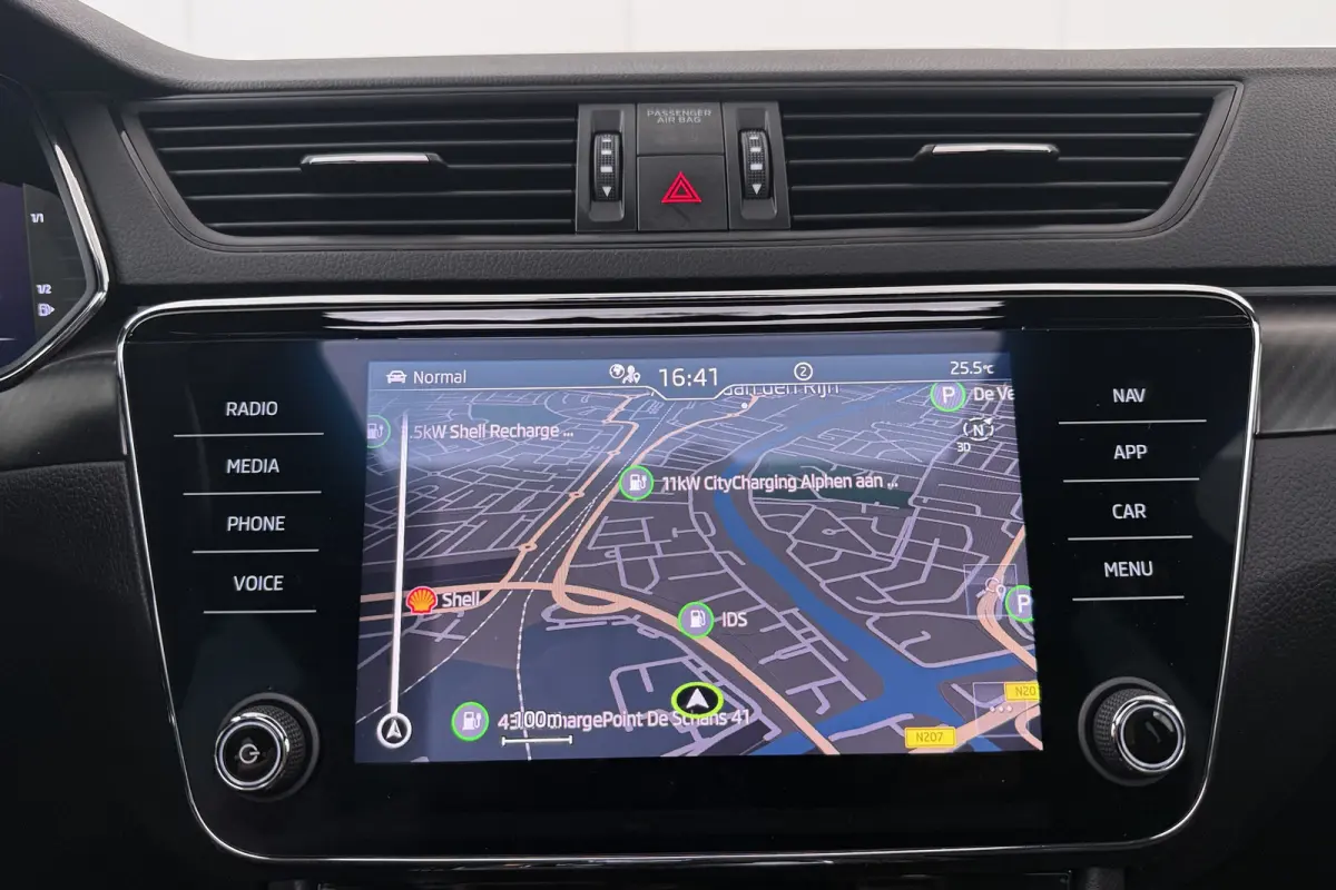 218 PK PHEV Aut. Sportline Pano-Dak Adapt. Cruise Trekhaak