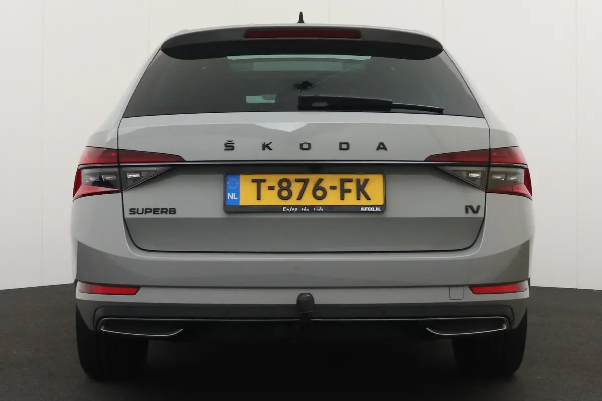 218 PK PHEV Aut. Sportline Pano-Dak Adapt. Cruise Trekhaak