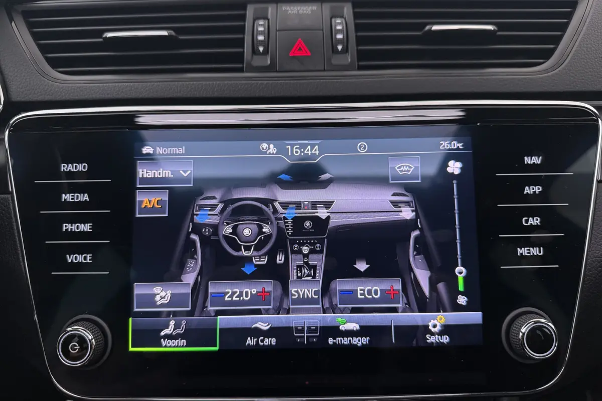 218 PK PHEV Aut. Sportline Pano-Dak Adapt. Cruise Trekhaak
