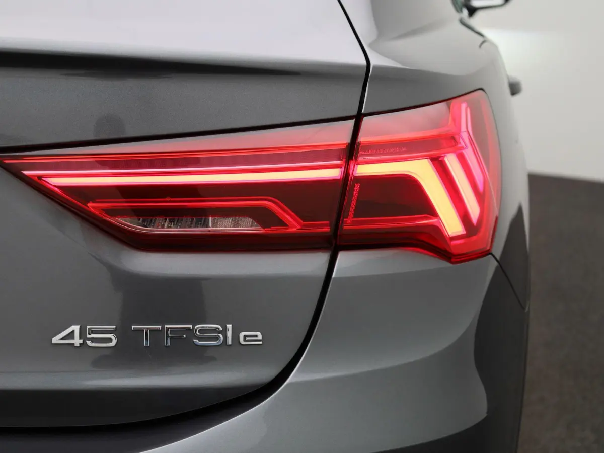 45 TFSI e S Edition 245 PK | S-line | Camera | Panoramadak | Stoelverwarming | Leder | Climate Control |
