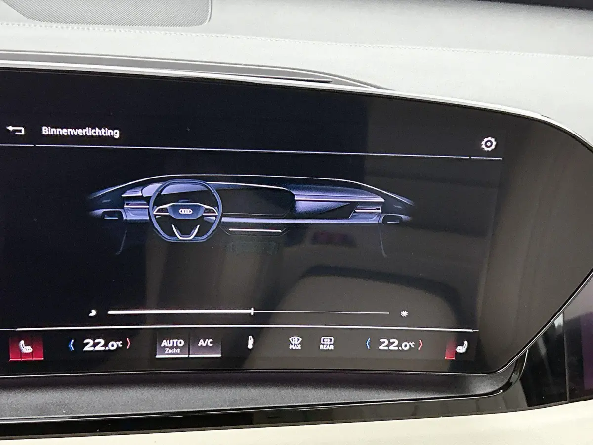 Advanced edition performance 100 kWh | Automaat | Navigatie | 360 Camera | Panoramadak | Stoelverwarming | LED Matrix |