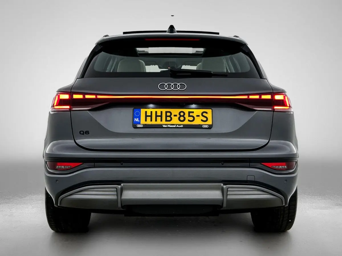 Advanced edition performance 100 kWh | Automaat | Navigatie | 360 Camera | Panoramadak | Stoelverwarming | LED Matrix |