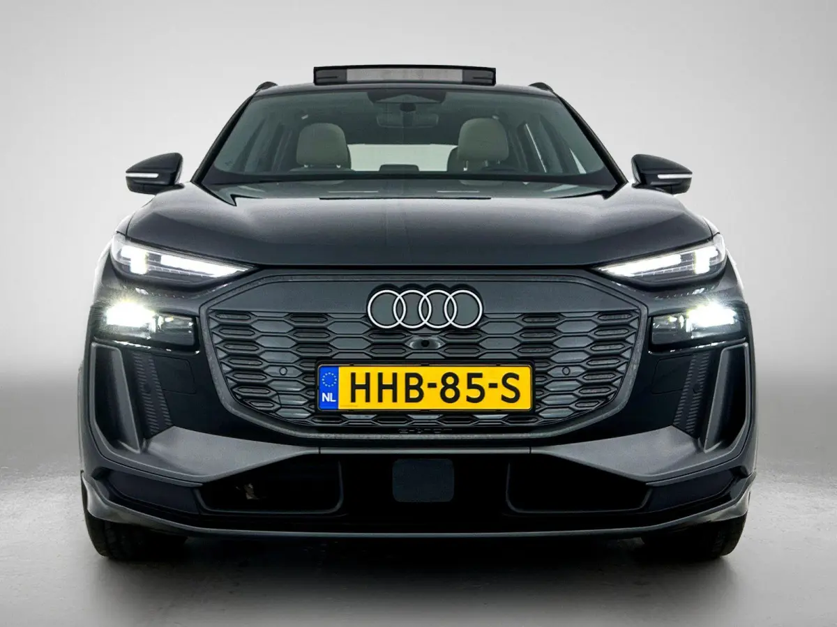 Advanced edition performance 100 kWh | Automaat | Navigatie | 360 Camera | Panoramadak | Stoelverwarming | LED Matrix |