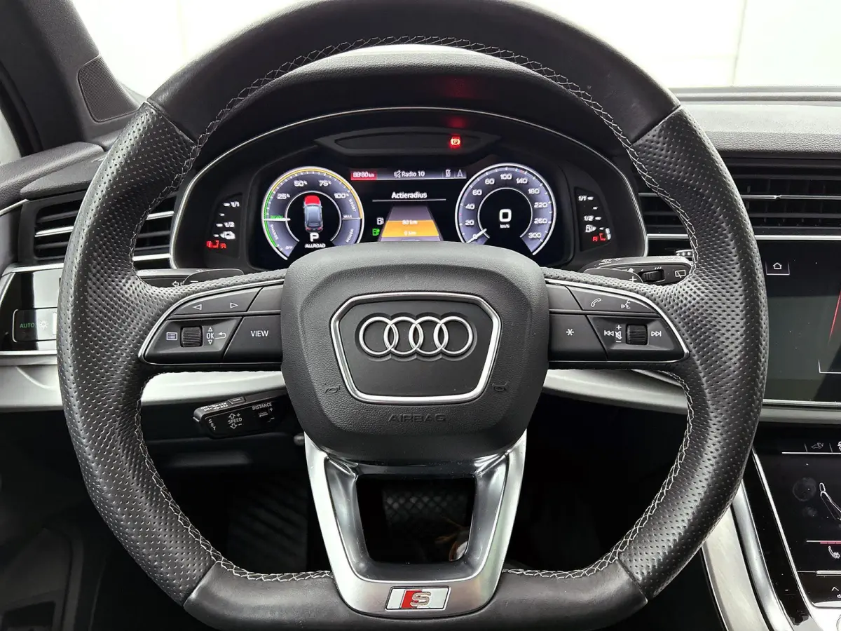 55 TFSI e quattro Pro Line 381 PK | S-line | Panoramadak | Camera | Bang & Olufsen sound system | Adaptive cruise control | Adaptive air suspension | Trekhaak |