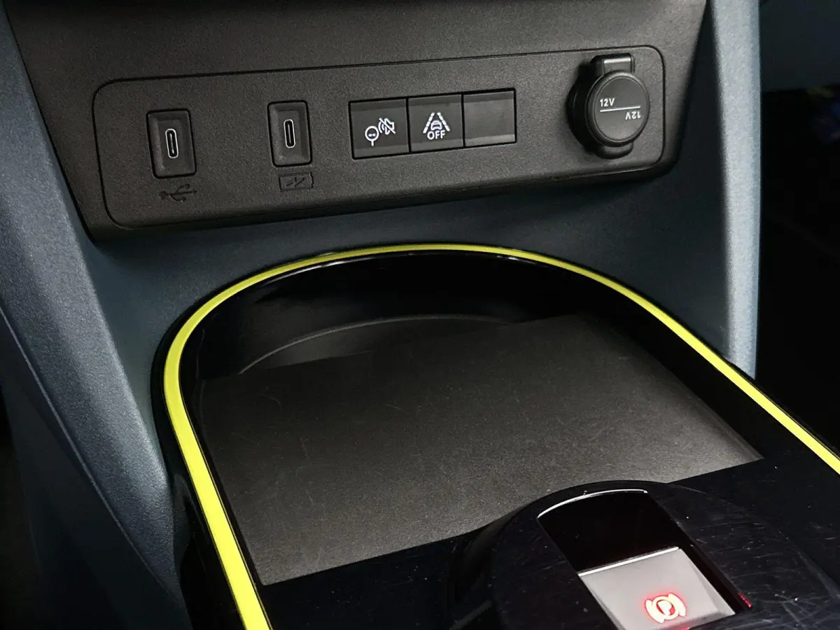 1.2 110pk Hybrid ICON Automaat | Apple Carplay/Android Auto | Airco | Cruise Control | Parkeersensoren |