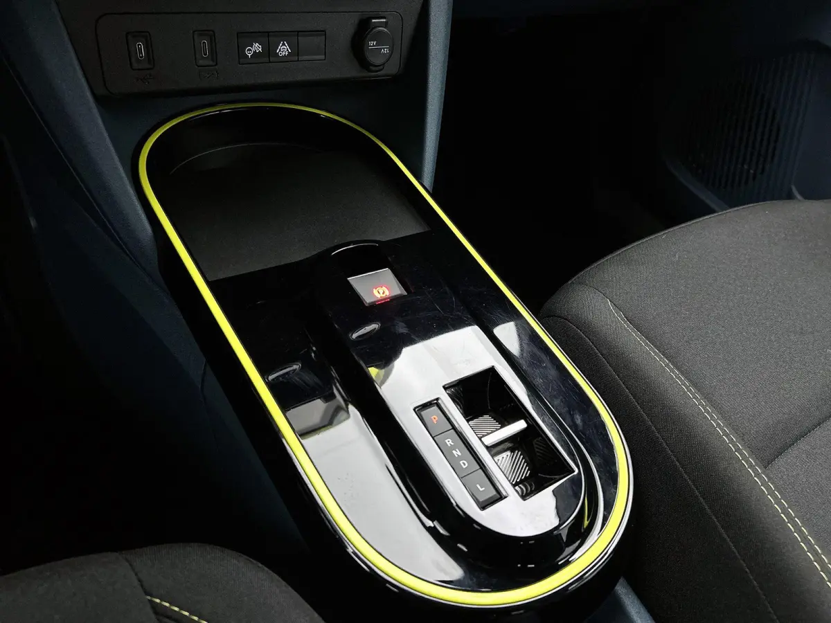 1.2 110pk Hybrid ICON Automaat | Apple Carplay/Android Auto | Airco | Cruise Control | Parkeersensoren |