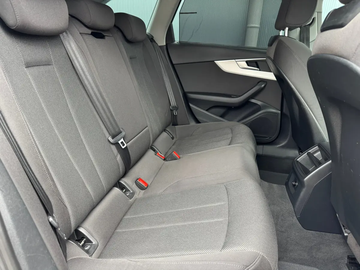 35 TFSI * AUTOMAAT * Navigatiesysteem * Stoelverwarming * 56.000KM!