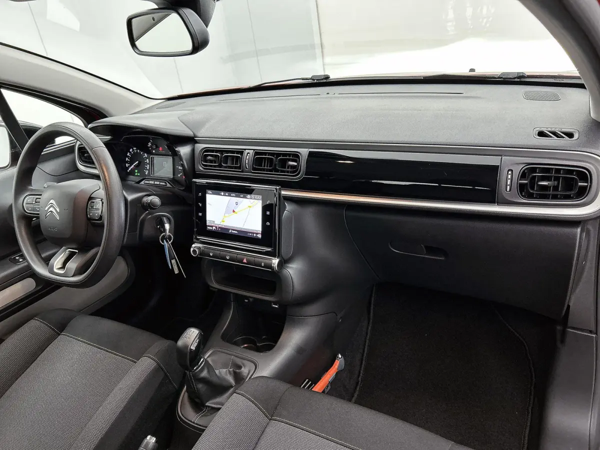 1.2 82pk Feel | 1ste Eigenaar | Navigatie | Climate Control | Cruise Control | Parkeersensoren | LED | 16"LMV | Apple Carplay/Android Auto |