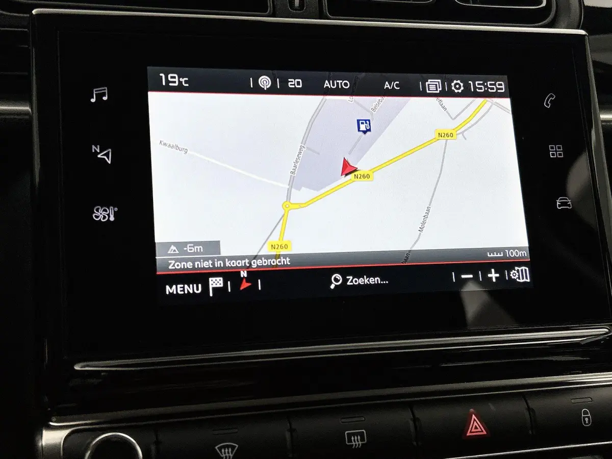1.2 82pk Feel | 1ste Eigenaar | Navigatie | Climate Control | Cruise Control | Parkeersensoren | LED | 16"LMV | Apple Carplay/Android Auto |