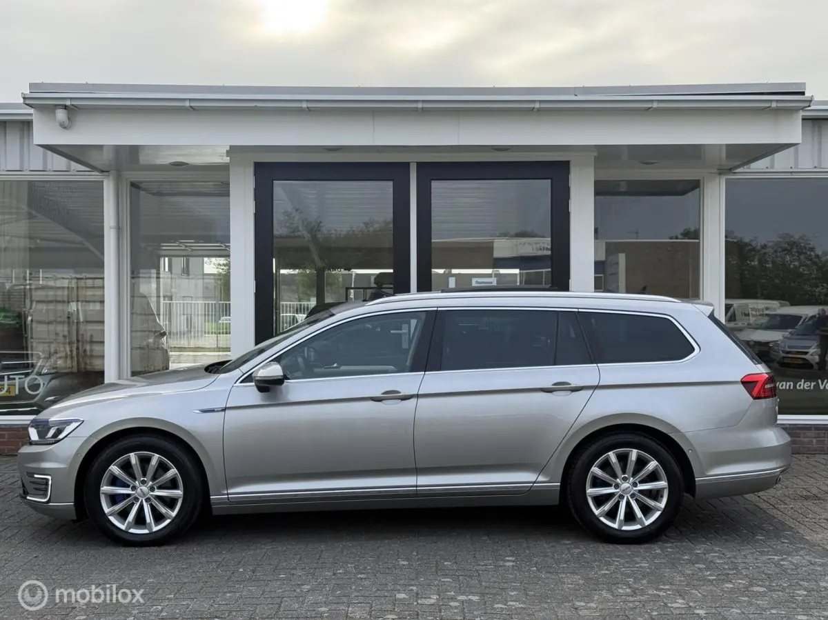 1.4 TSI GTE Connected Series Plus