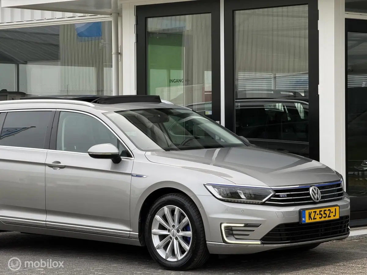 1.4 TSI GTE Connected Series Plus