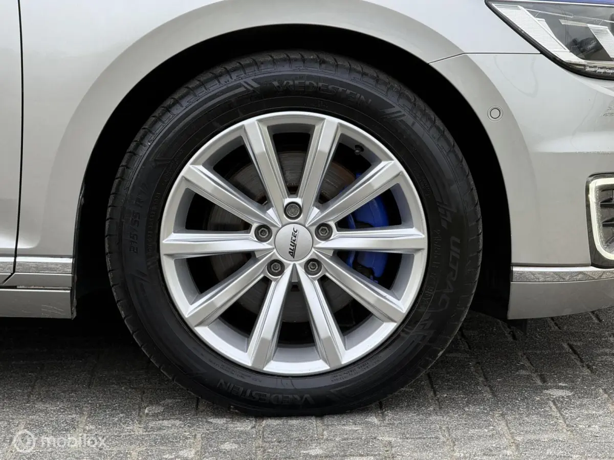 1.4 TSI GTE Connected Series Plus