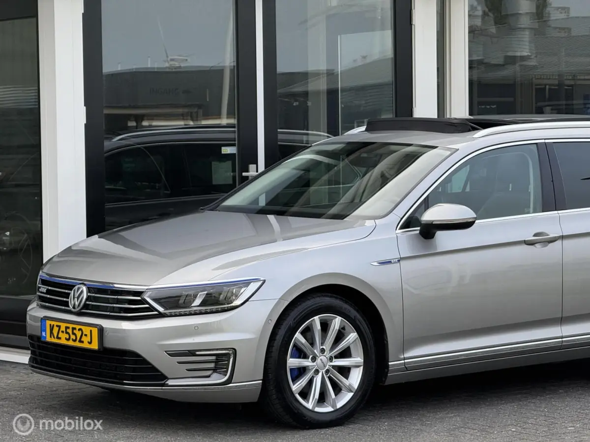 1.4 TSI GTE Connected Series Plus