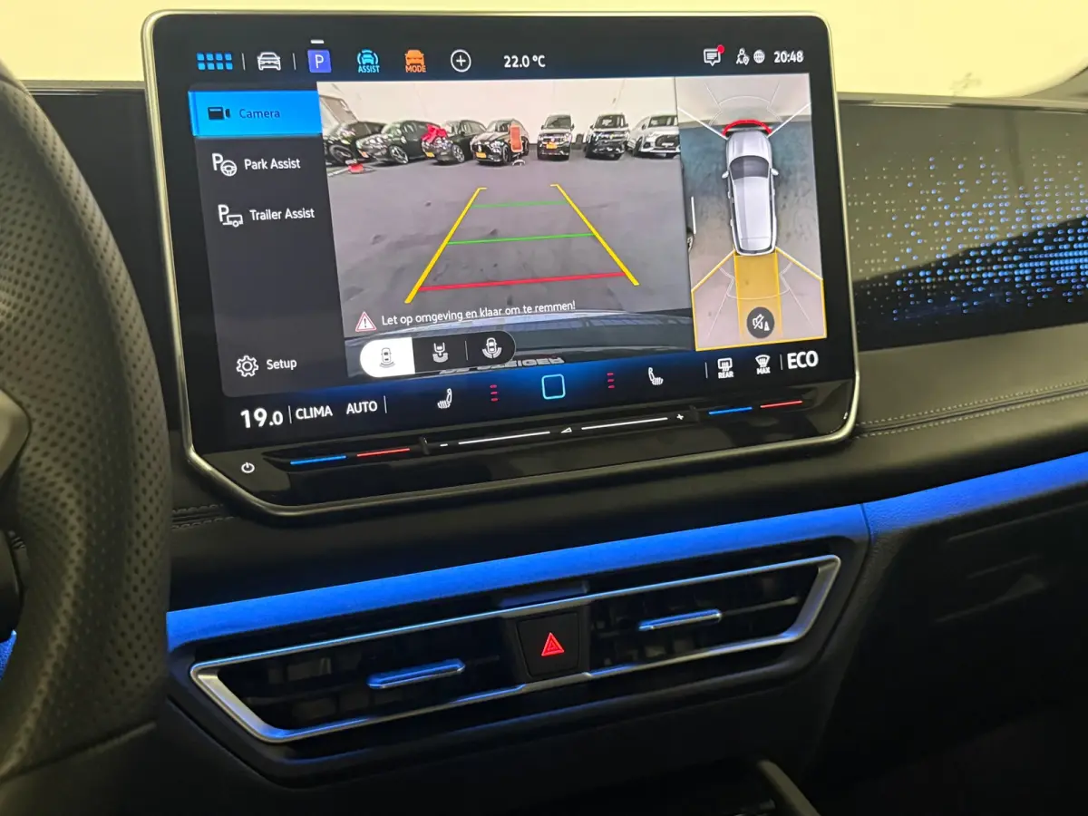 1.5 eHybrid R-Line Black Style Pano Headup 360 Massage Trekhaak