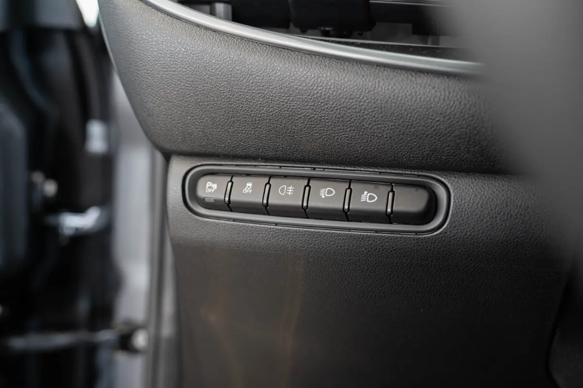 Icon 42 kWh | Camera | Stoelverwarming | Apple Carplay & Android Auto | Parkeersensoren | Lichtmetalen velgen |