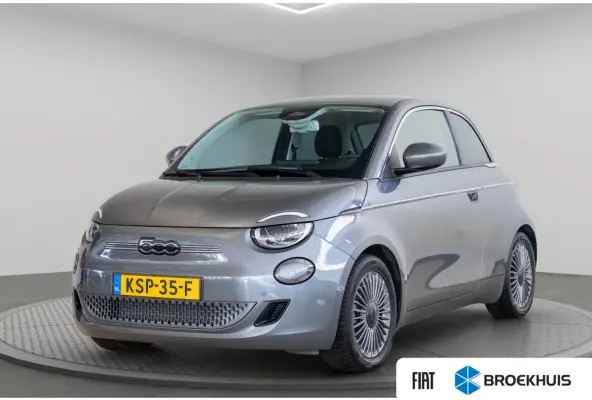Icon 42 kWh | Camera | Stoelverwarming | Apple Carplay & Android Auto | Parkeersensoren | Lichtmetalen velgen |
