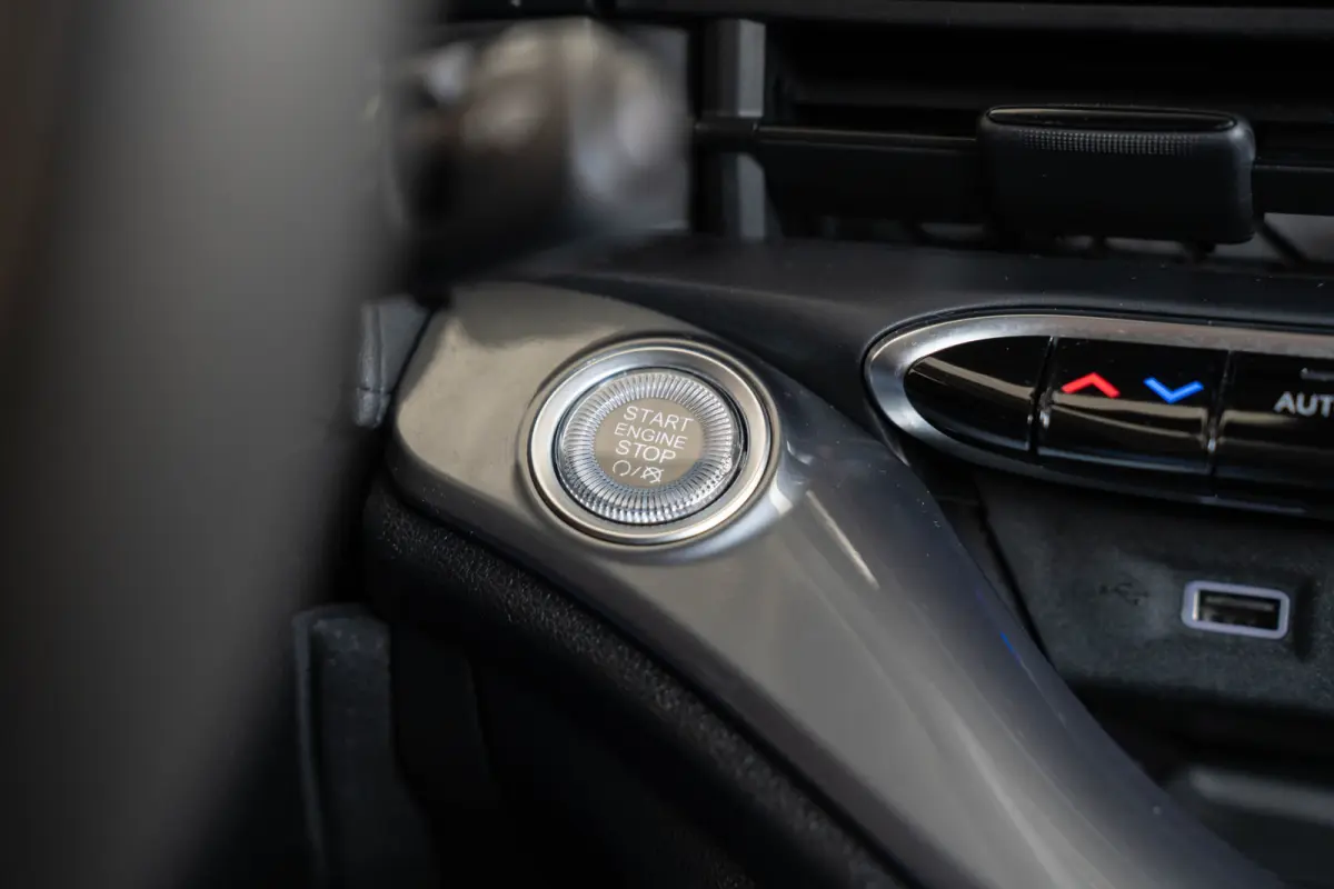 Icon 42 kWh | Camera | Stoelverwarming | Apple Carplay & Android Auto | Parkeersensoren | Lichtmetalen velgen |