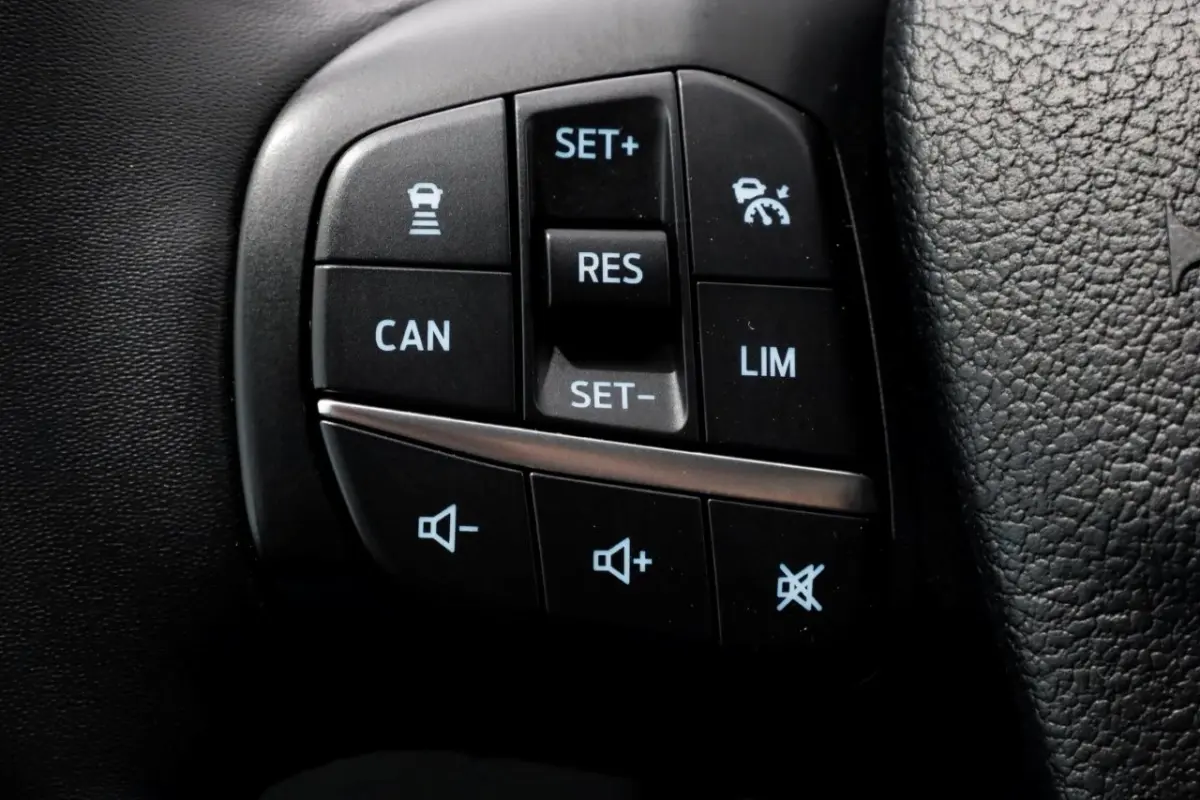 350 L2H3 68 kWh Trend 100% Elektrisch Snellader/Airco/Navi SOH 99% 12-2024